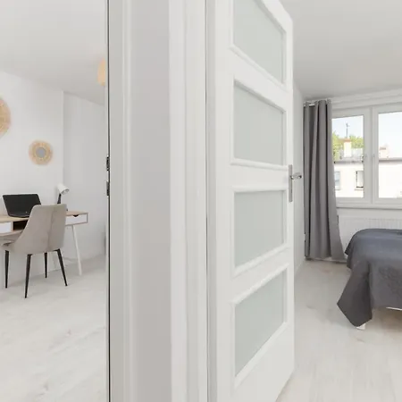 Family Niska 1,9 Km To Stogi Beach By Renters Apartment *