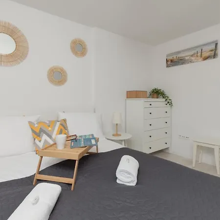 Family Niska 1,9 Km To Stogi Beach By Renters *