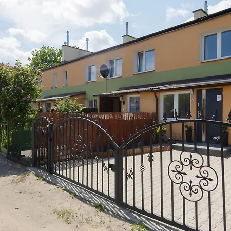 Family Niska 1,9 Km To Stogi Beach By Renters Apartment Gdansk